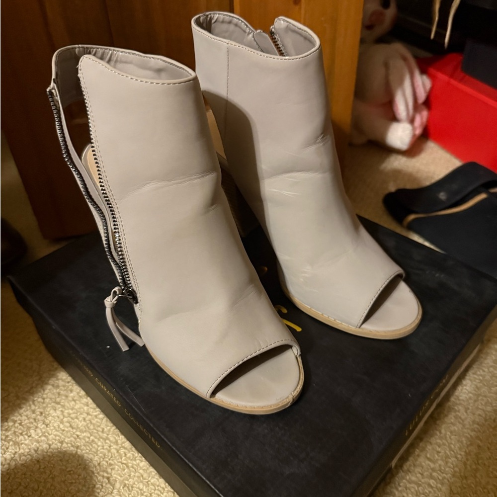 Lulu's Light Gray Peep-Toe Zip Back Booties